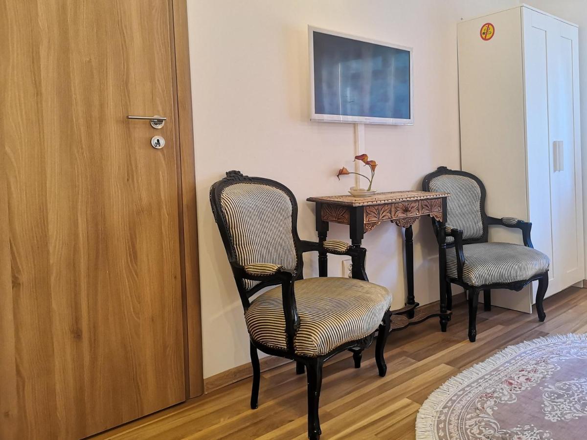 Fancy 1Bd Family Friendly In Historical Centre Apartamento Bucareste Exterior foto