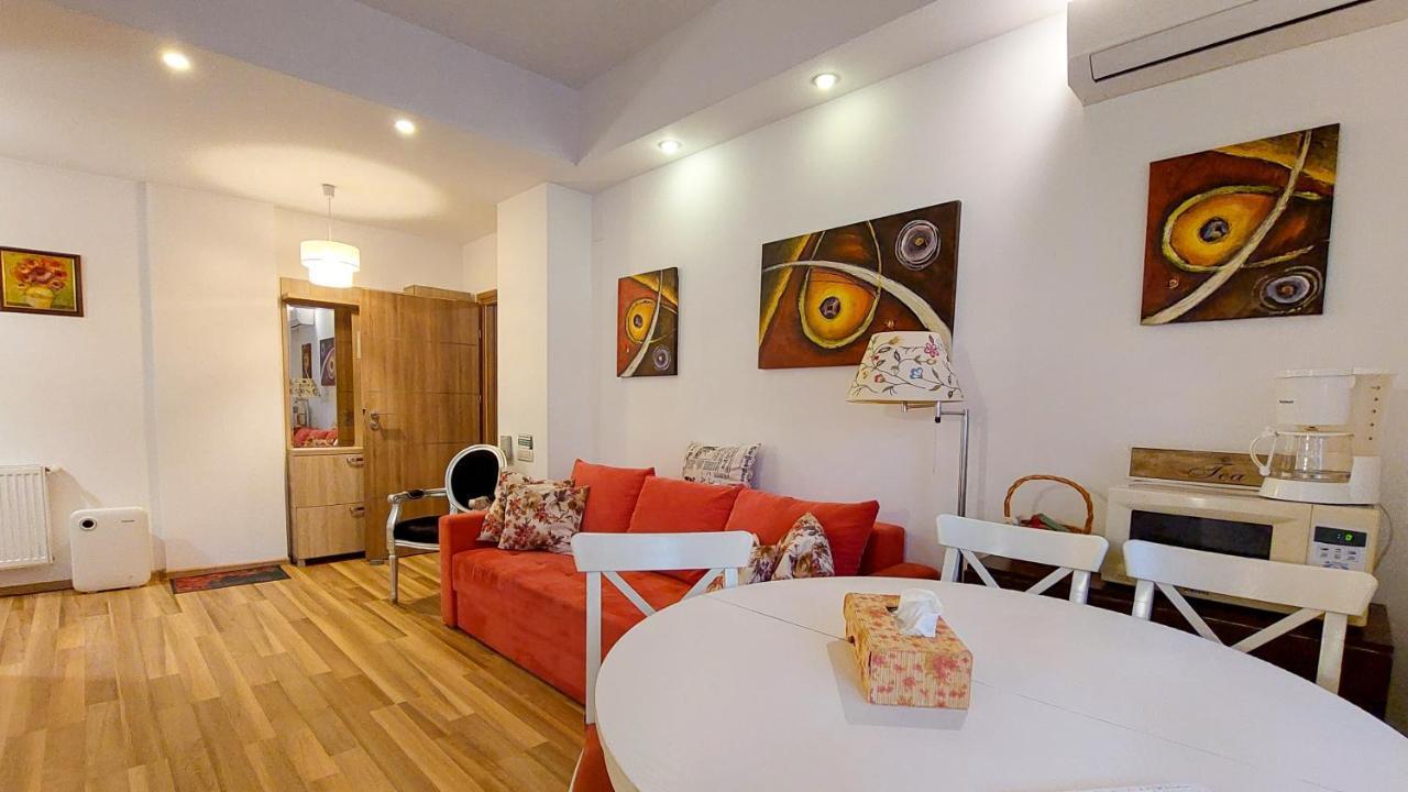Fancy 1Bd Family Friendly In Historical Centre Apartamento Bucareste Exterior foto