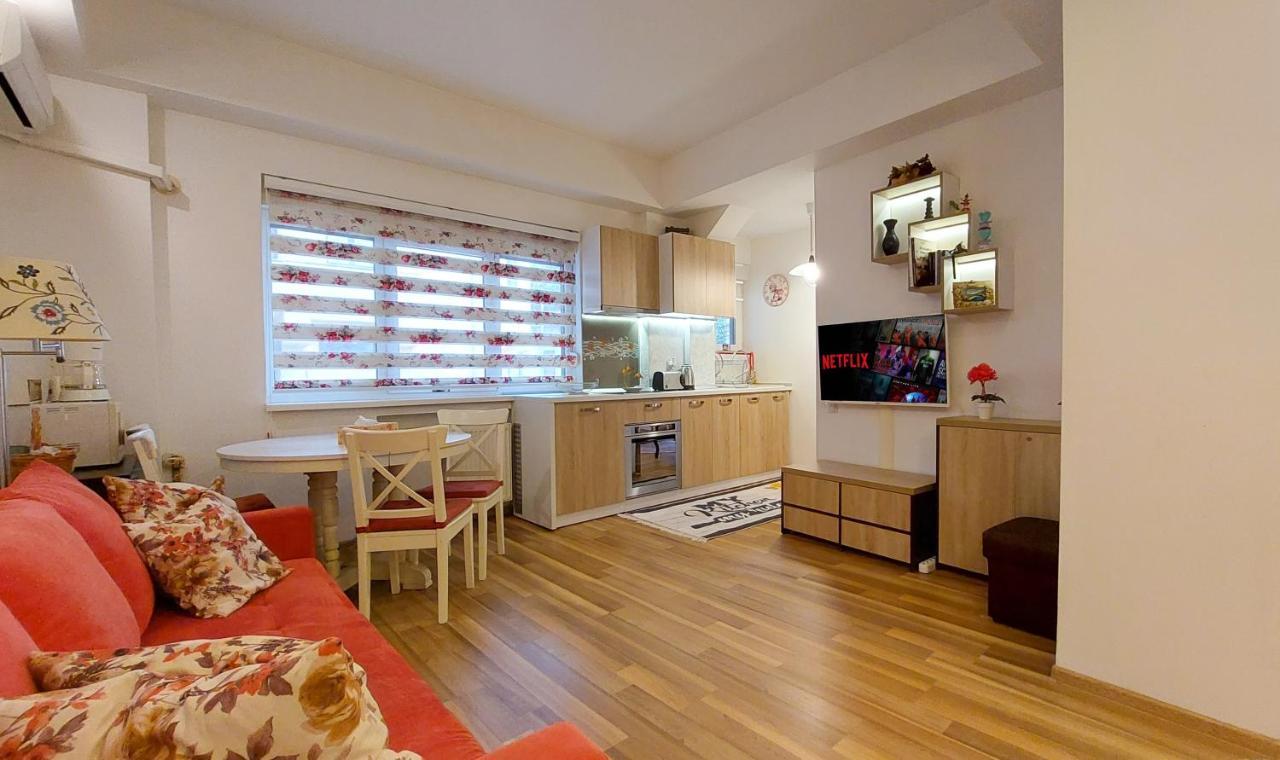 Fancy 1Bd Family Friendly In Historical Centre Apartamento Bucareste Exterior foto