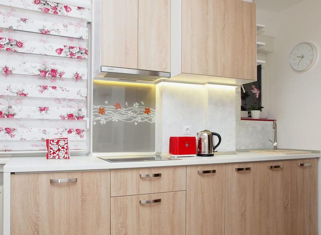 Fancy 1Bd Family Friendly In Historical Centre Apartamento Bucareste Exterior foto