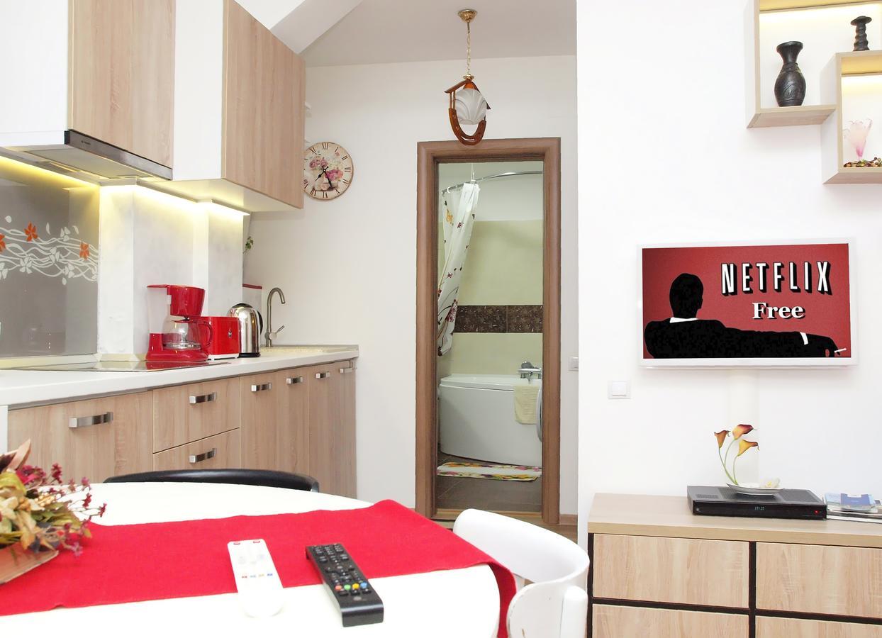 Fancy 1Bd Family Friendly In Historical Centre Apartamento Bucareste Exterior foto
