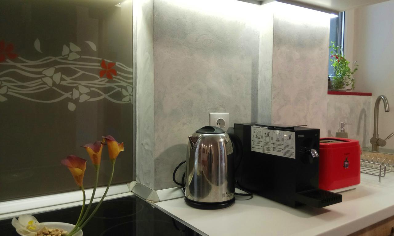 Fancy 1Bd Family Friendly In Historical Centre Apartamento Bucareste Exterior foto
